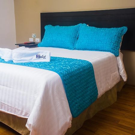 Hotel Sabet Quito Kültér fotó